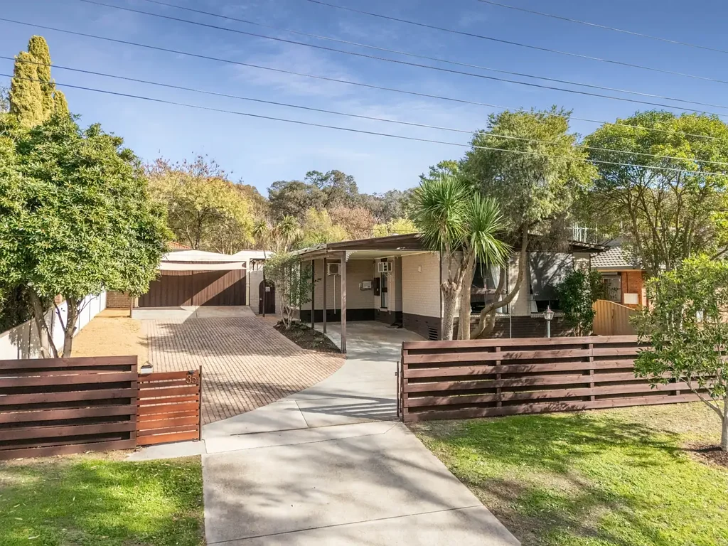 35 Emmett Street, Golden Square, VIC 3555