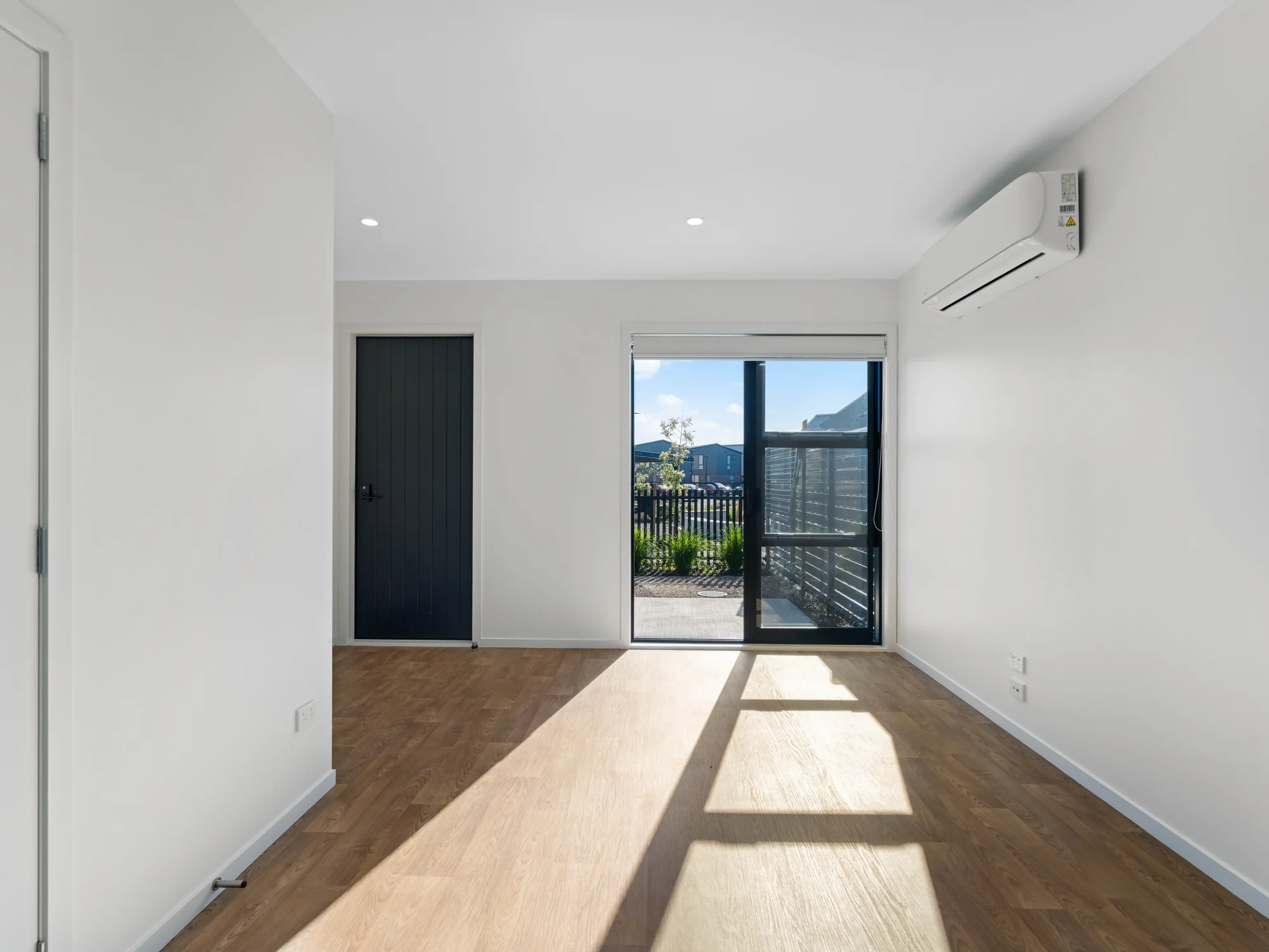 Wiri 2房  Brand New and Freehold - Built By GJ Gardner