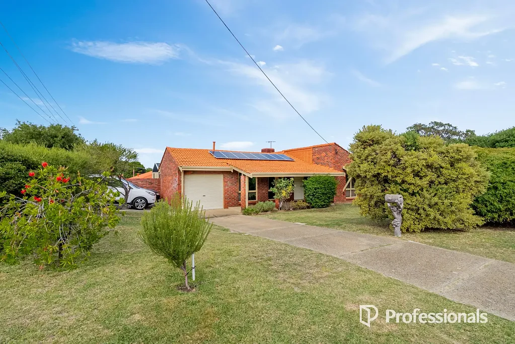 Greenwood 4房  Big family living, endless potential - a rare Greenwood opportunity!