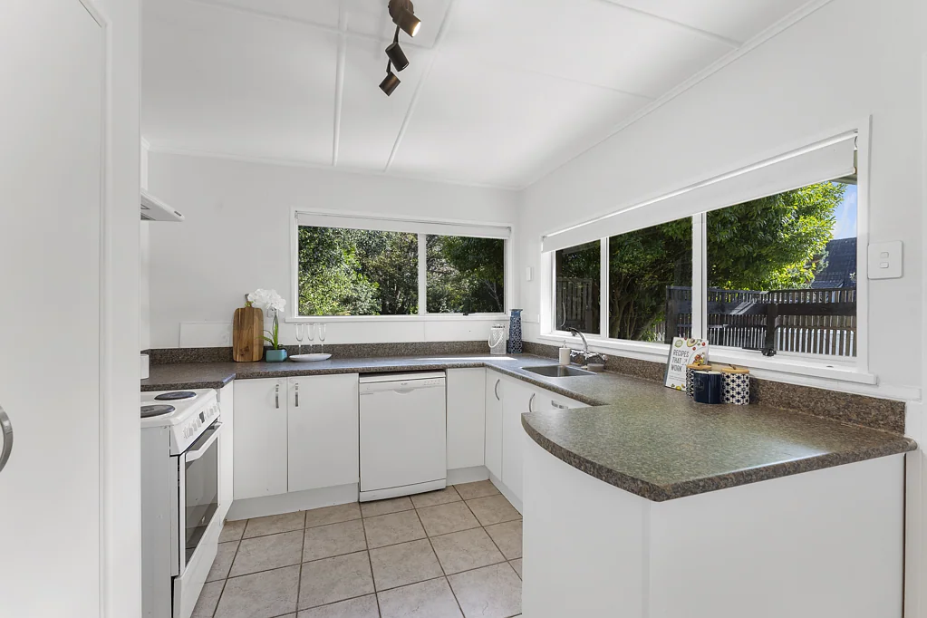 Otaki 3 Bedroom All the Hard Work is Done!! Come and Enjoy