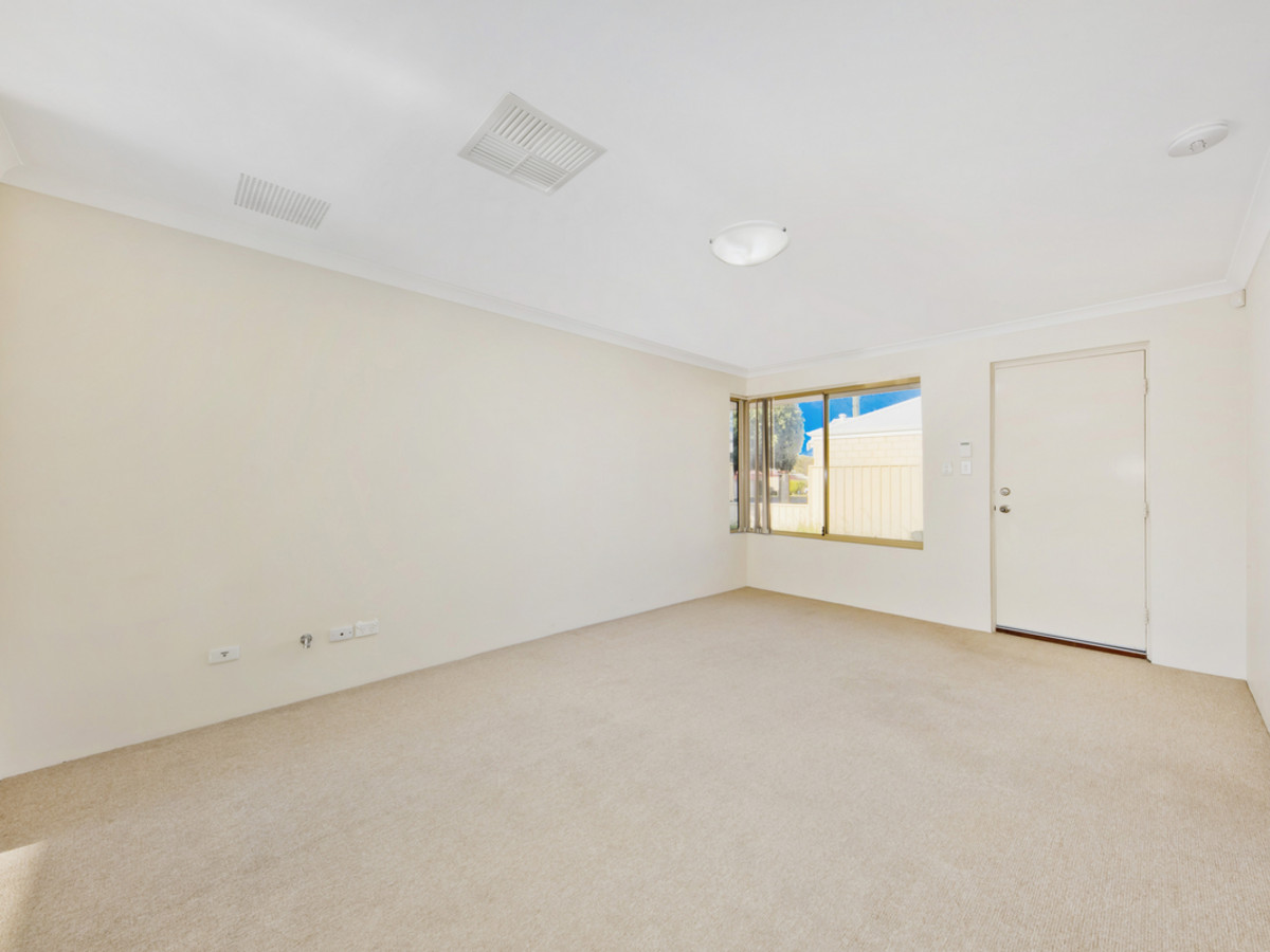 24A EASTDENE CIR, NOLLAMARA WA 6061, 0房, 0浴, House