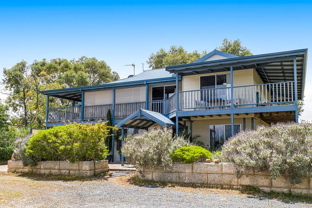 142 Indiana Crescent, Karakin, WA 6044