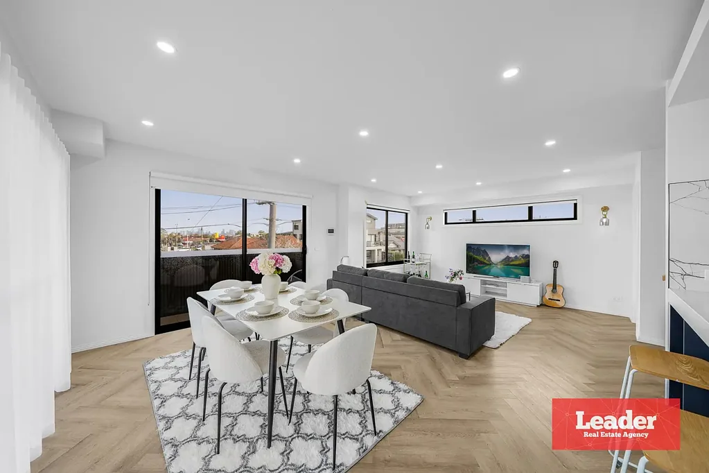 Preston 3Zimmer Architecturally Designed Home In The Heart of Preston