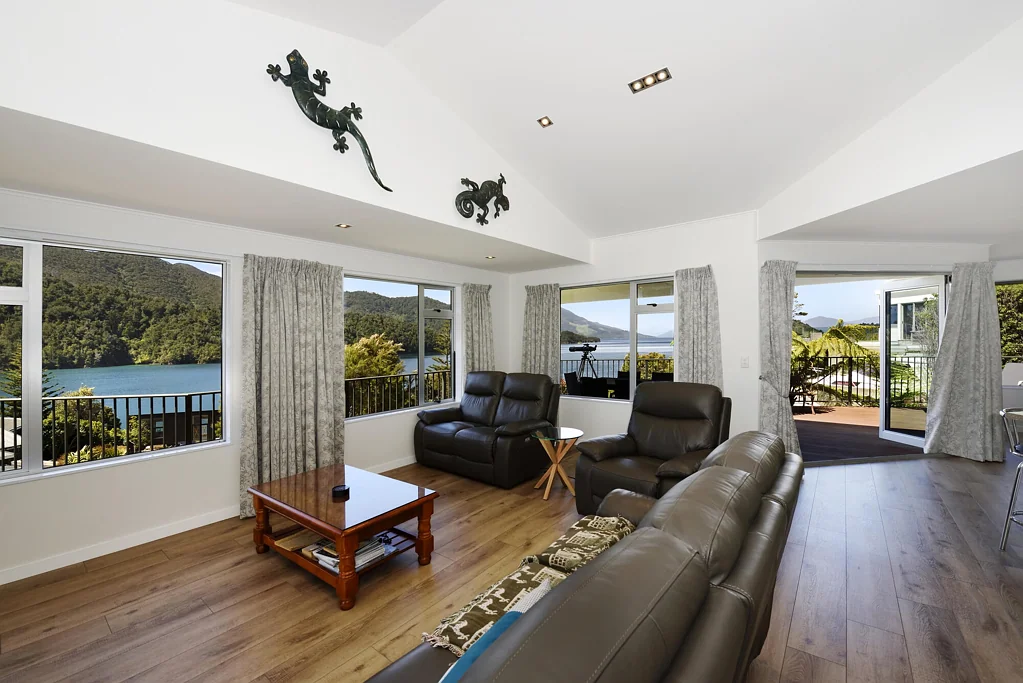 Marlborough Sounds 4غرفة نوم Elevated Waterfront Living with Views Beyond Compare