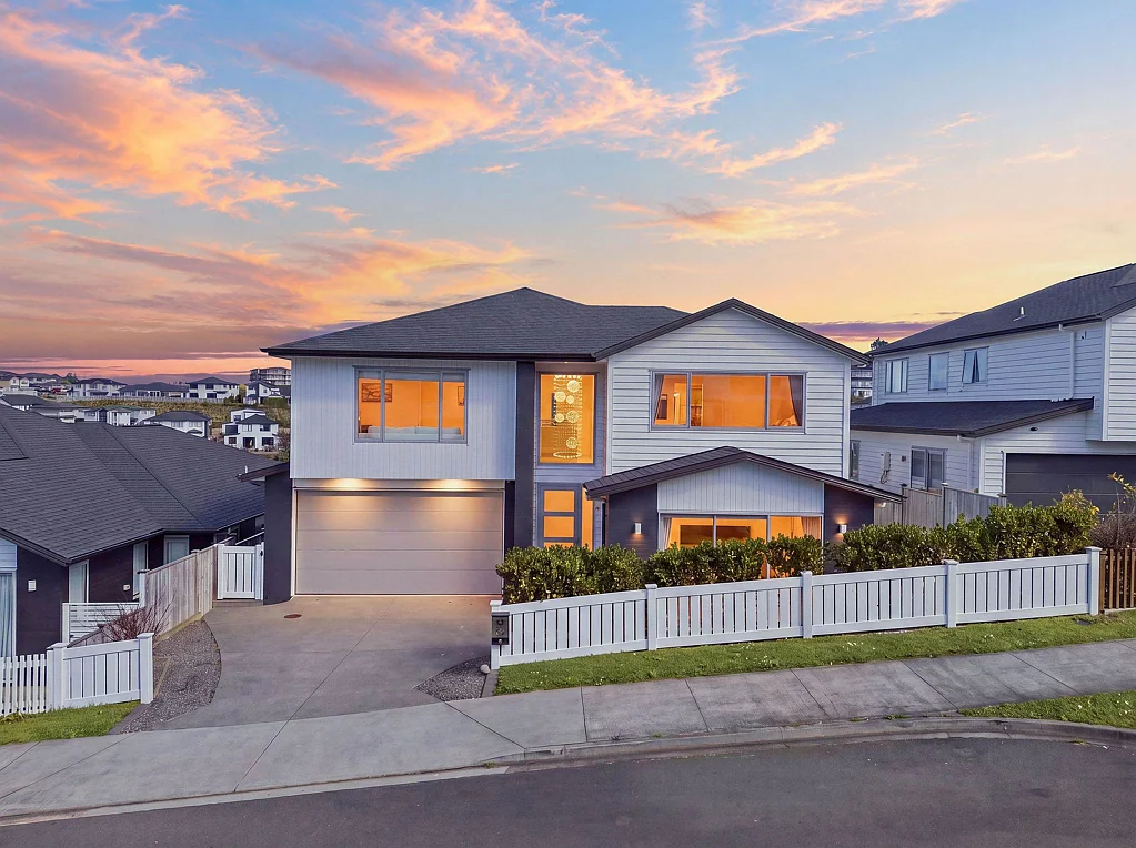 Orewa 5chambre Recently Renovated & Three Master Ensuites