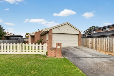 Traralgon 3chambre Spotless, Move-In Ready Family Home Close to the CBD