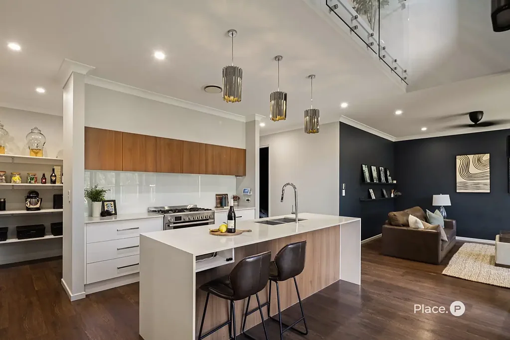 Carindale 5غرفة نوم Luxurious Modern Living with Reserve Outlook