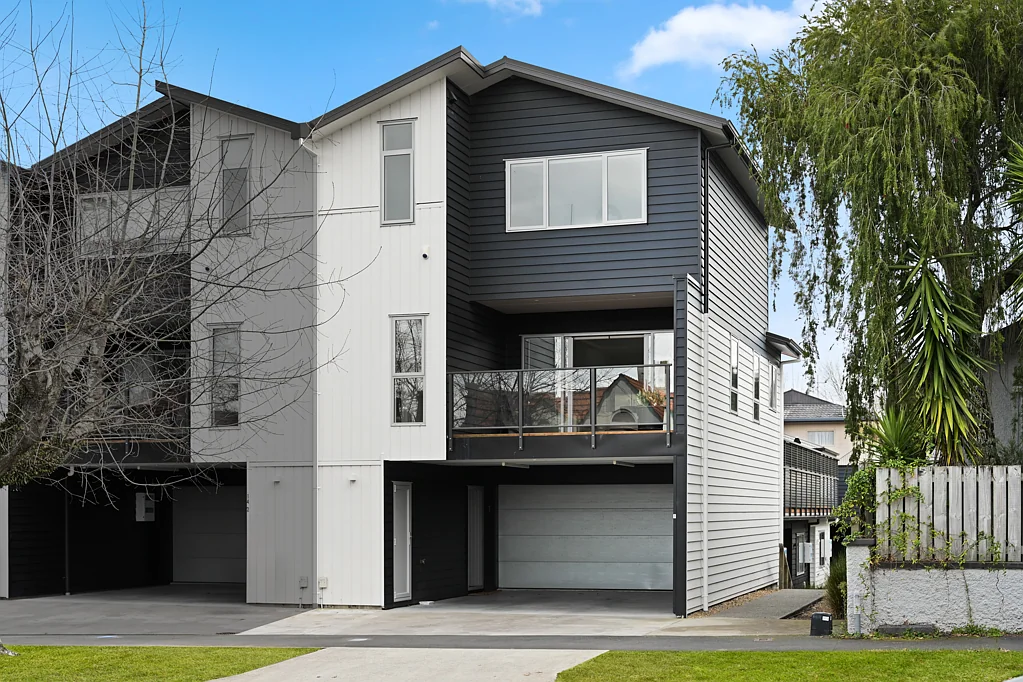 Hamilton Central 3Phòng ngủ Modern Living In A Prime Location