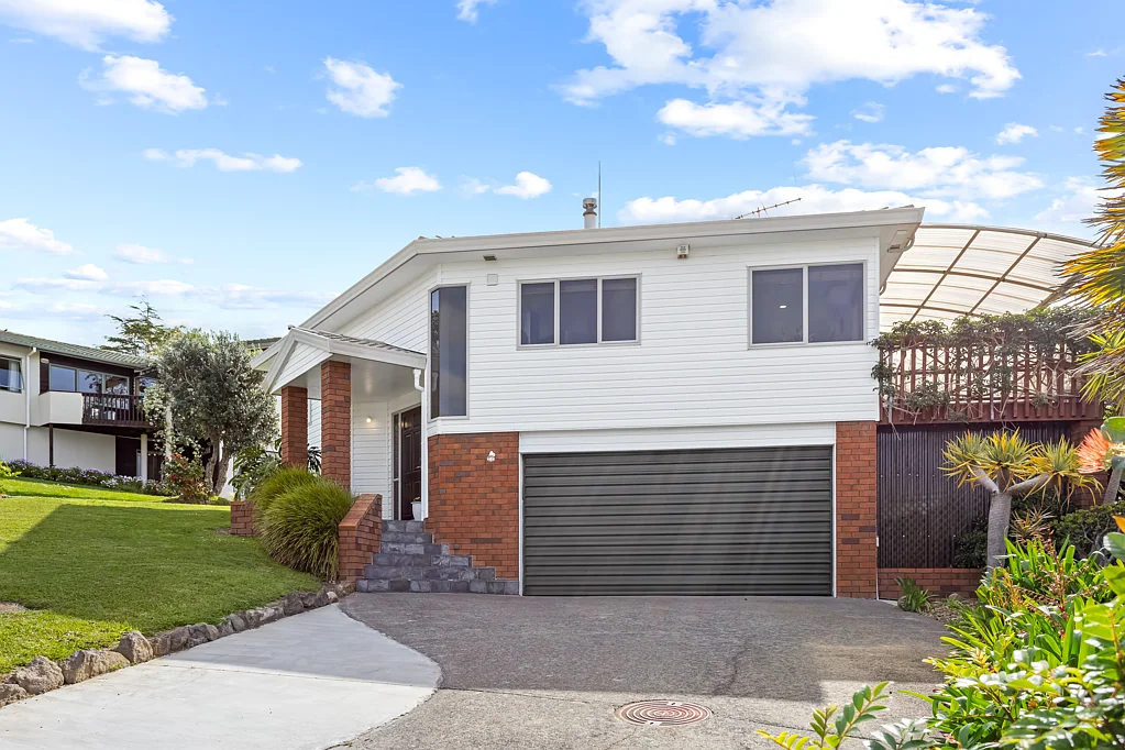 19 Charlotte Street, Stanmore Bay, Rodney, Auckland