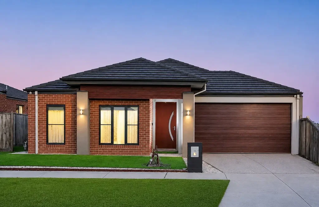 Wyndham Vale 5房 Wyndham Vale 宽敞多功能家庭生活！ Spacious & Versatile Family Living in Wyndham Vale!