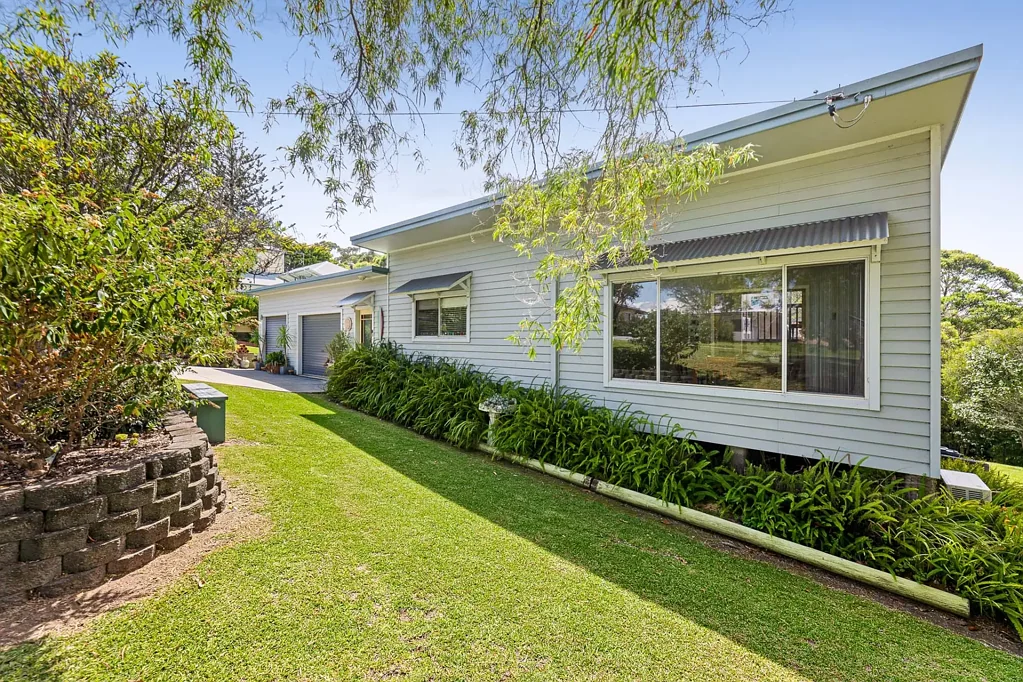 32 Craddock Road, Tuross Head, NSW 2537