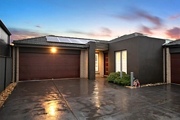 3/16 Tantallon Crescent, Derrimut