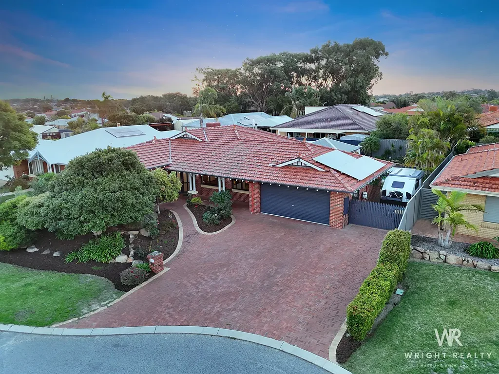 Woodvale 4房  Resort-Style Family Living with Poolside Appeal