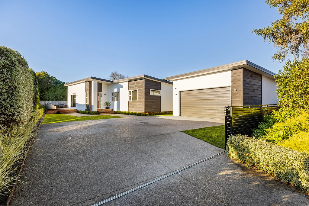 Woolston 3Kwarto Stylish, Low-Maintenance Home