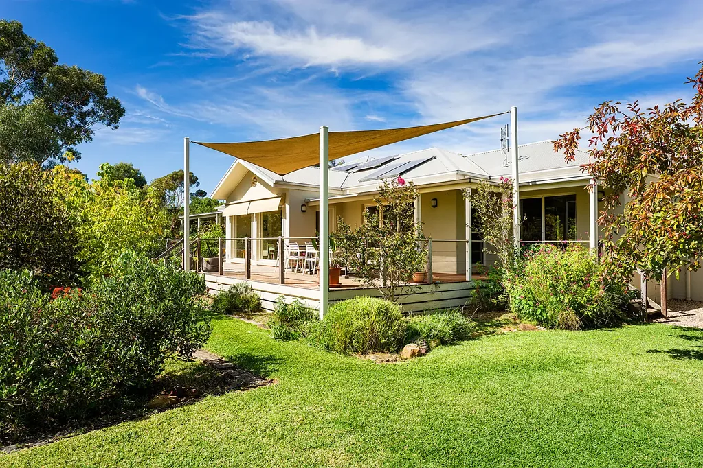 6 Ross Drive, Castlemaine, VIC 3450