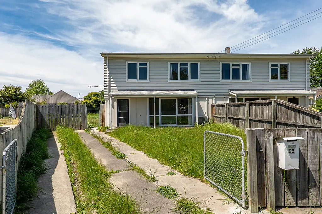 Redwood 6બેડરૂમ As is where is – large home and land