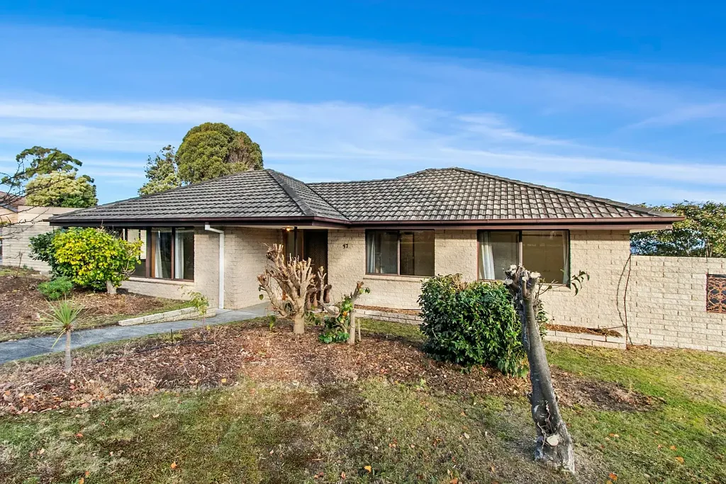 37 Ash Drive, Kingston, TAS 7050