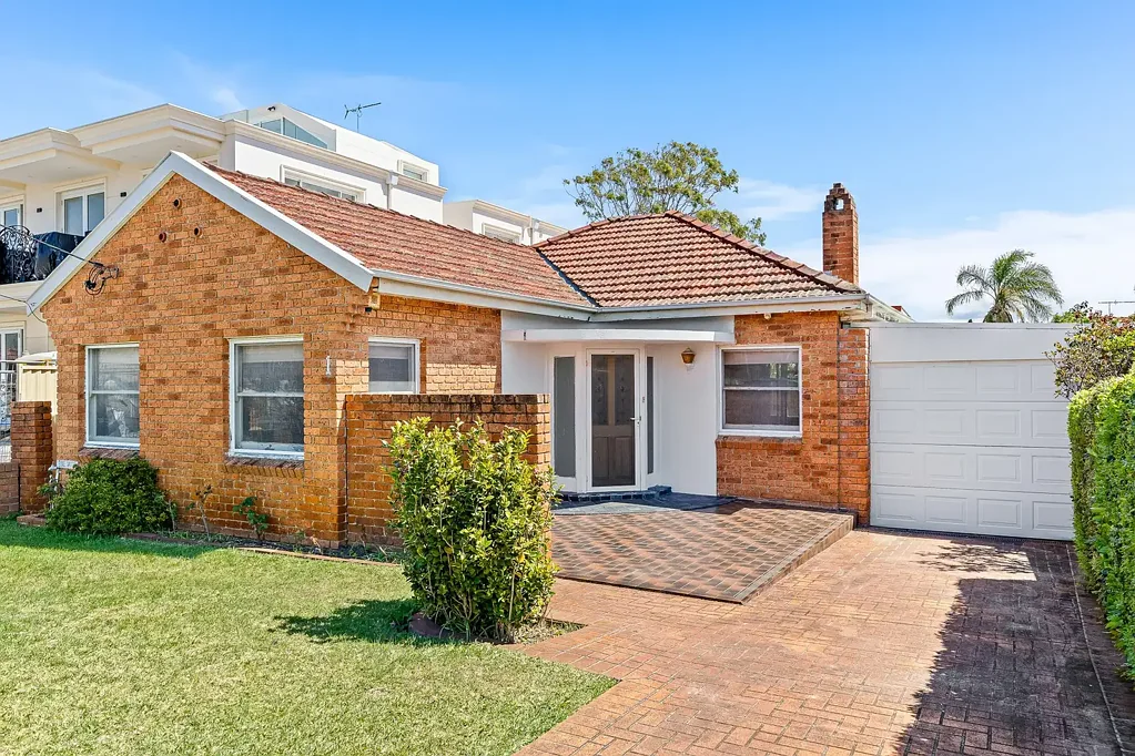 1 Jones Avenue, Monterey, NSW 2217