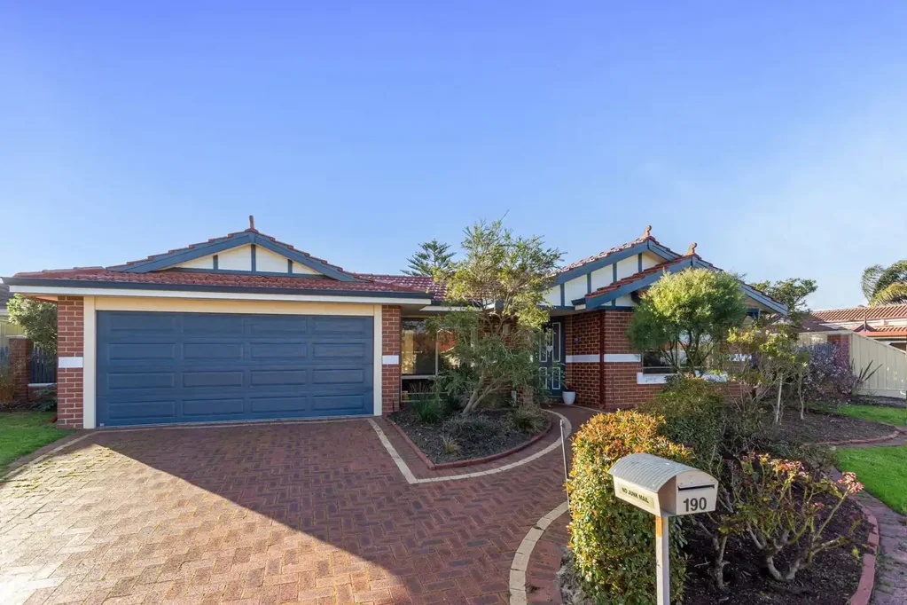 Kinross 4 Bedroom UNDER OFFER