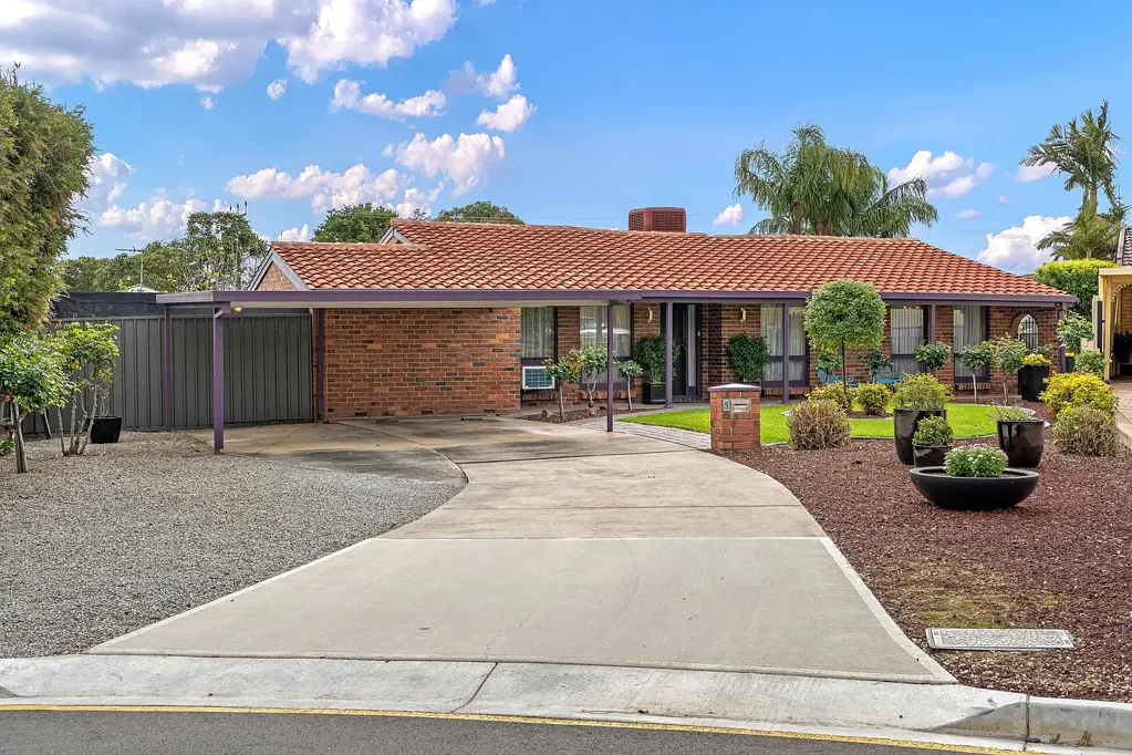 Spacious Family Home Ready to Welcome You