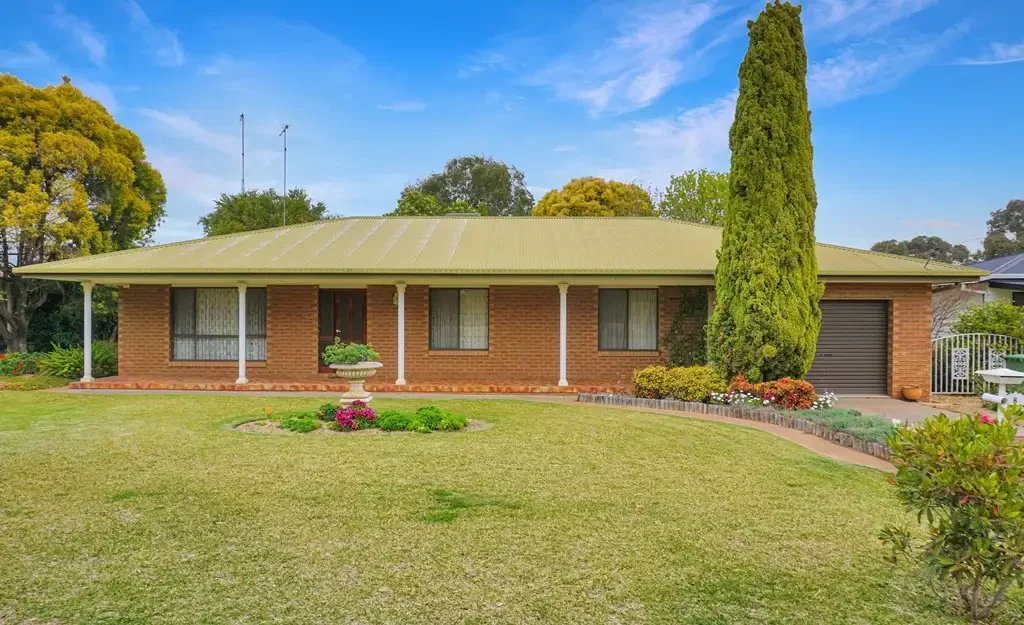 8 Acacia Street, West Wyalong, NSW 2671