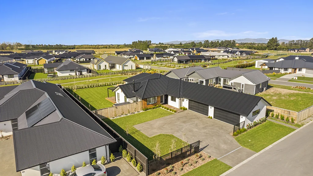 West Melton 4ਬੈੱਡਰੂਮ Major motivation, amazing appeal, garaging galore