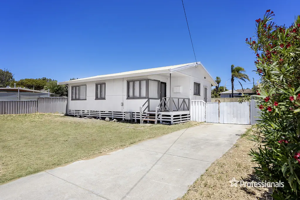 3 Petchell Street, Rangeway, WA 6530