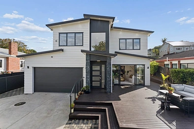 Epsom 5 Bedroom Clear Instructions: Must sell!