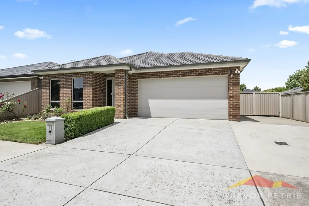 11 Tangerine Street, Alfredton, VIC 3350