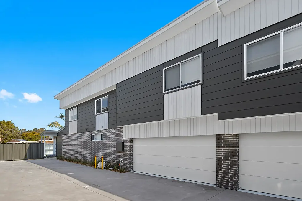 Albion Park 4कमरा No Strata Fees, Near New Living