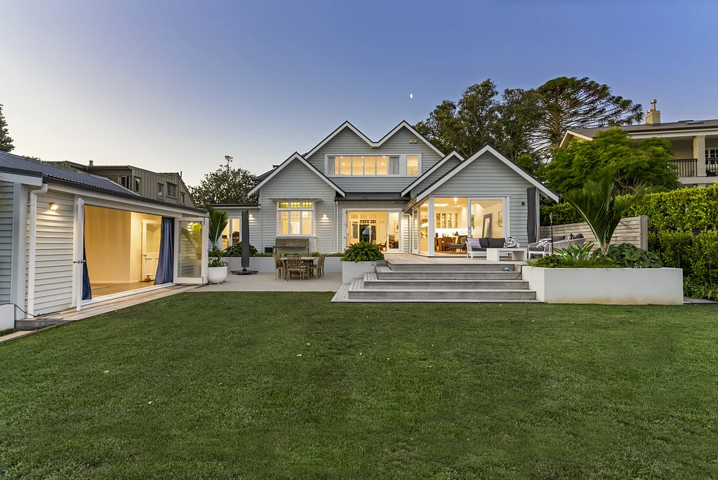 Bayswater 5Kwarto Timeless Design | Breathtaking Views