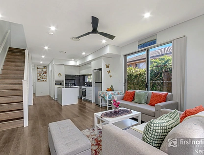 10/180 Targo Road, Girraween, NSW 2145, 3房, 2浴, Townhouse