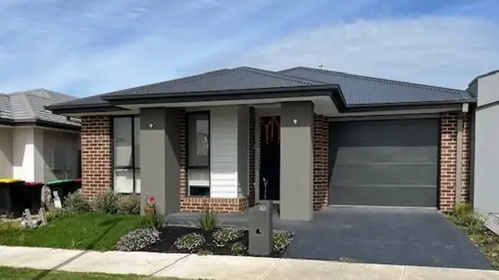 Stylish Family Living in Prime Mickleham Location - 48 Honeypot Circuit, Mickleham