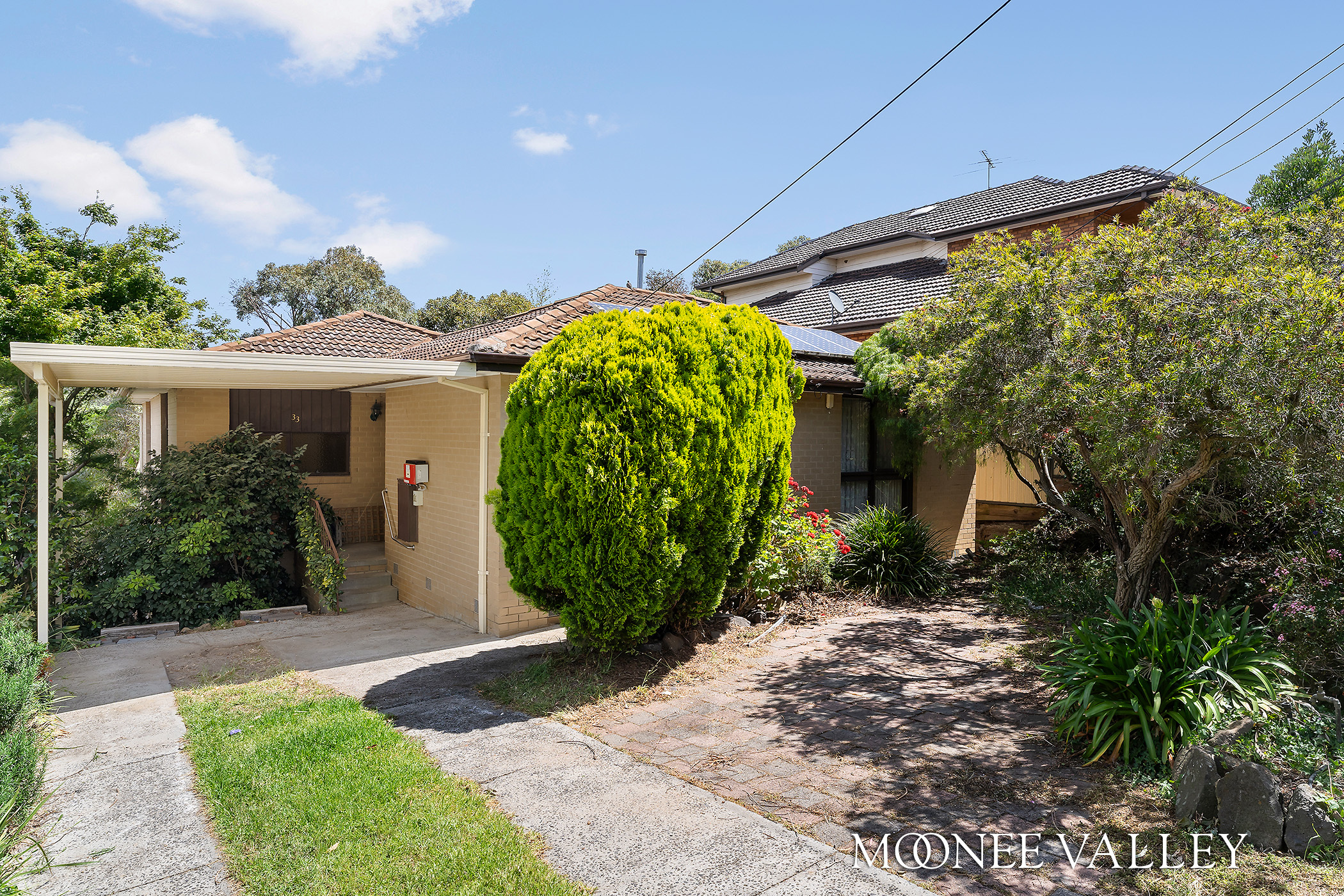 33 BARBARA CR, AVONDALE HEIGHTS VIC 3034, 0 chambres, 0 salles de bain, House