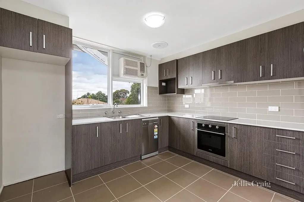 7/10 Heather Avenue, Brooklyn, VIC 3012