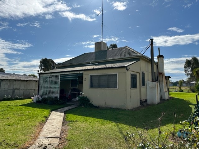 19-21 THOMPSON ST, KOONDROOK VIC 3580, 0 chambres, 0 salles de bain, House