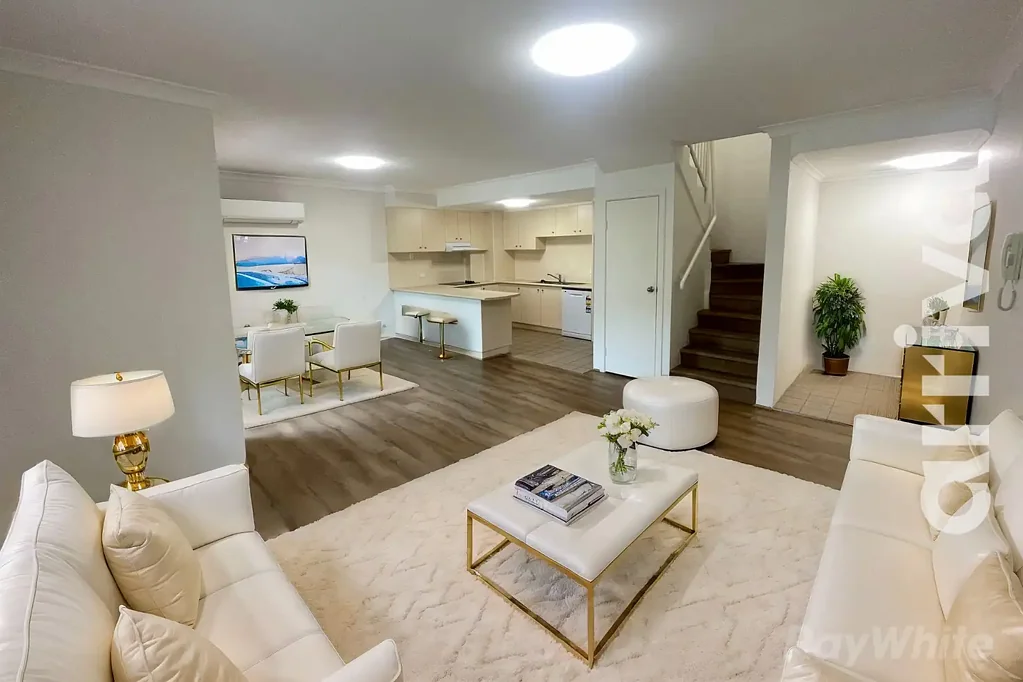 Sunny Split-Level 2 Bedroom Unit in Camperdown!