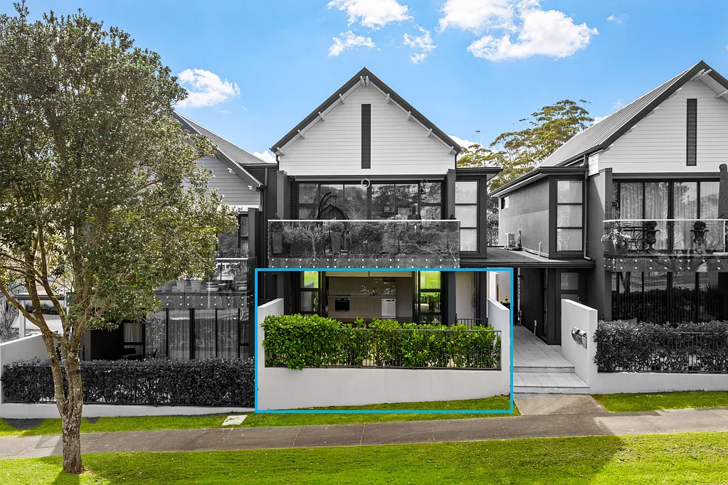 Silverdale 2房  Smart Living: Park Views, Comfort & Class