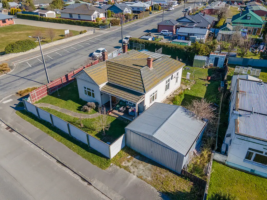 Temuka 3 Slaapkamer Roll Up Your Sleeves - This One Needs Work!