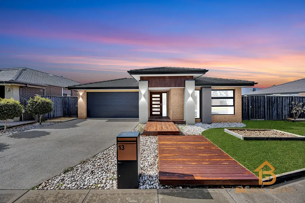 13 NORE CRESCENT, Weir Views, VIC 3338
