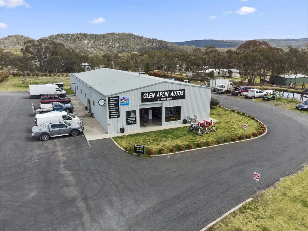 Glen Aplin  Prime 2-Acre Opportunity with Modern 500sqm Industrial Shed on the New England Highway