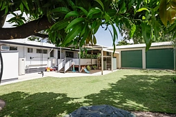 14 Cook Court, Moranbah