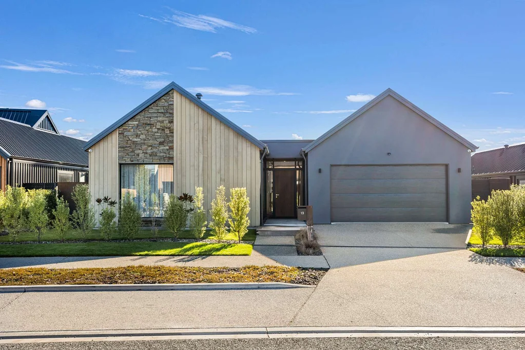 Cromwell 3Zimmer Sophisticated Living Among the Vines