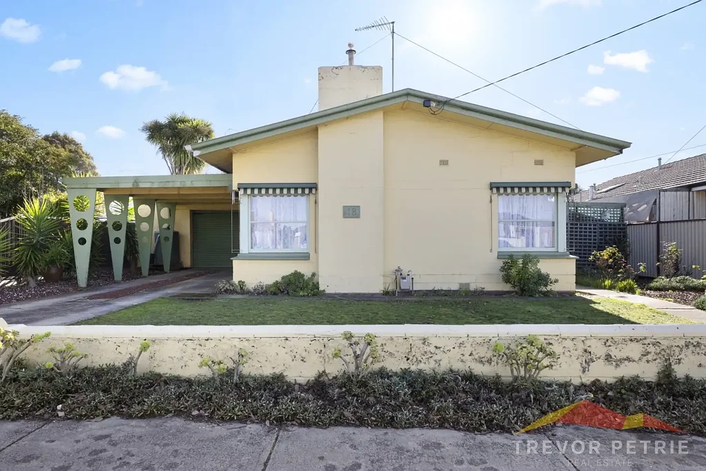 18 Kent Street, Sebastopol, VIC 3356