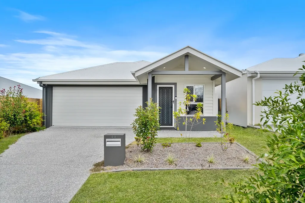 40 Vespar Road, Flagstone, QLD 4280