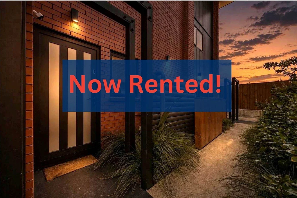 Stunning 2-Bedroom Townhouse in Te Atatu Peninsula