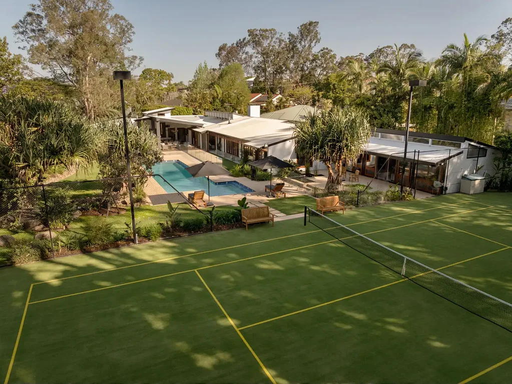 Indooroopilly 6ห้องนอน A private, resort styled, tennis court estate