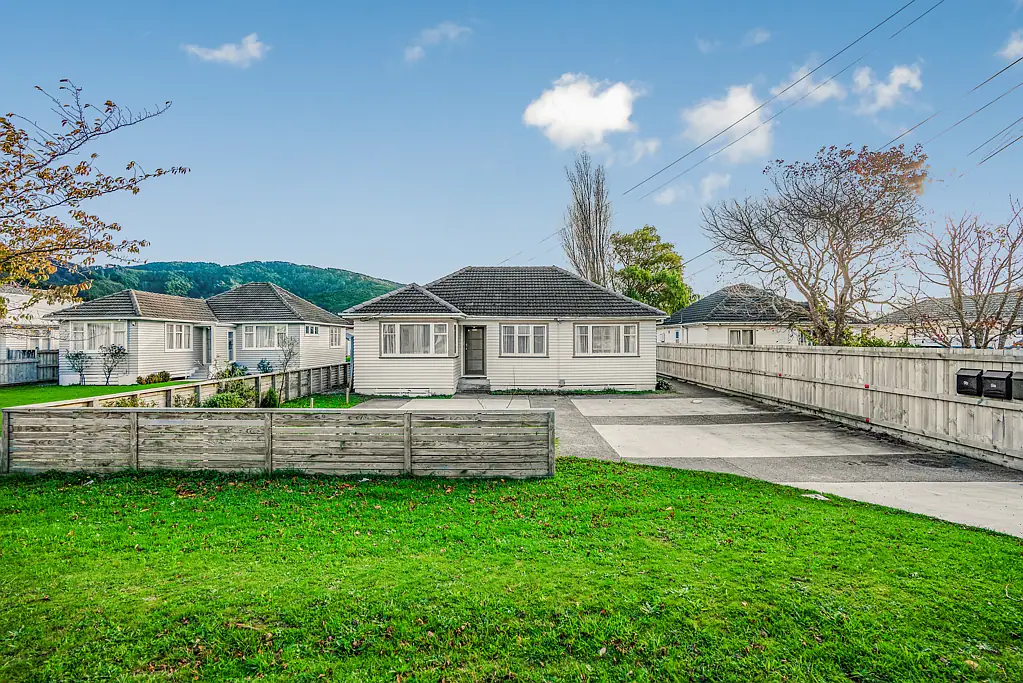 Wainuiomata 3બેડરૂમ Stylish Simplicity in the Heart of Wainuiomata