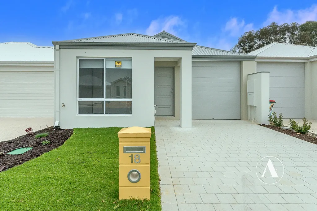 BRAND NEW LOW-MAINTENANCE LIVING IN THE HEART OF WELLARD