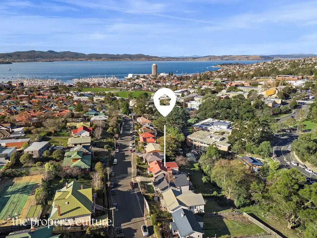 54 Alexander Street, Sandy Bay, TAS 7005